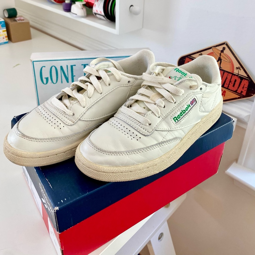Reebok Off-White Sneakers with Green Accents